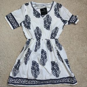 NWT XS Beautiful Goodnight Macaroon Dress